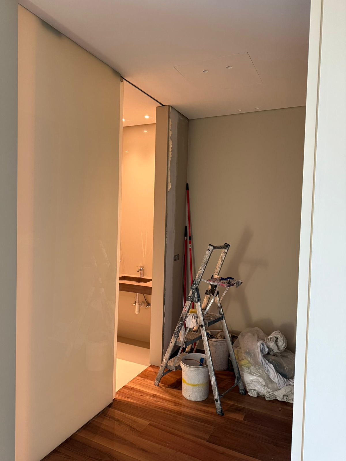 2025 06 01 at 18.09.55 (1)